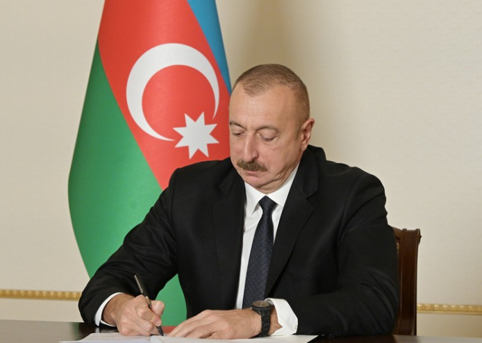 Azərbaycan Respublikası Xüsusi Rabitə və İnformasiya Təhlükəsizliyi Dövlət Xidmətinin hərbi qulluqçularının təltif edilməsi haqqında Azərbaycan Respublikası Prezidentinin Sərəncamları